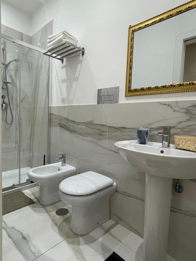 Nsh Apparthotel, Napoli Centro Extérieur photo
